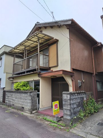 ６３３３１　岐阜市三田洞東中古戸建ての間取り