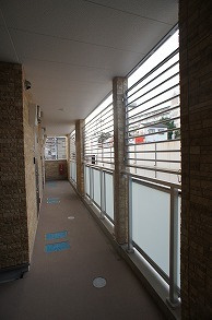 リブリ・LOTUSのロビー
