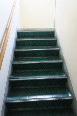 【その他共用部分】 | 高橋ビル | 階段。エレベーター無し。
南千住の賃貸物件。
「高橋ビル」のことなら(株)メイワ・エステートへ