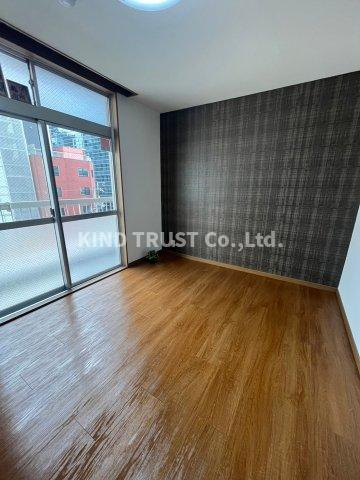 平和ビルの居間・リビング|使いやすい居間です