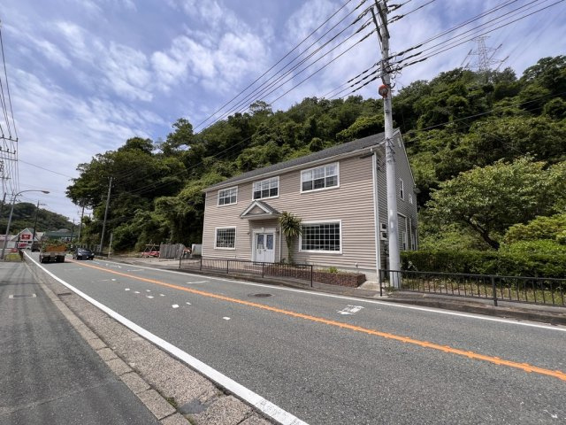 オーナーチェンジ物件　2×6工法　3LDK＋店舗の外観|陽当良好