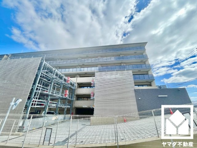 プレサンスレジェンド六地蔵の外観