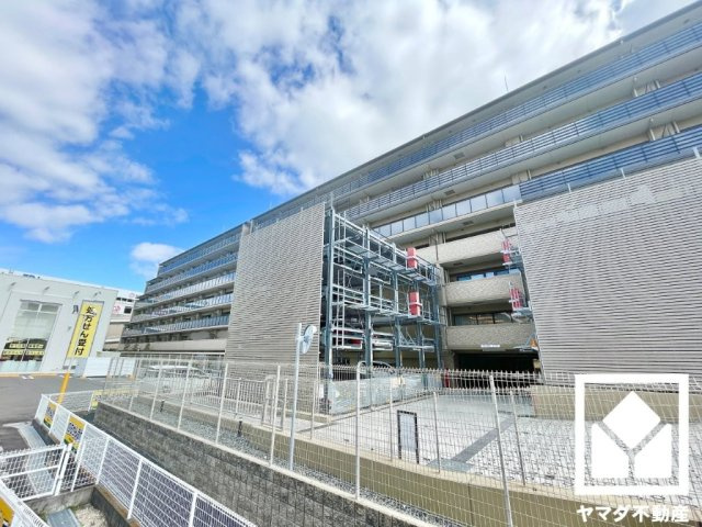 プレサンスレジェンド六地蔵の外観