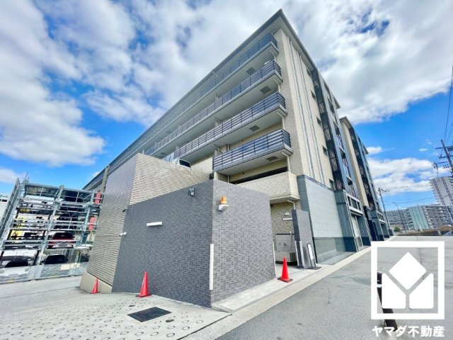 プレサンスレジェンド六地蔵の外観