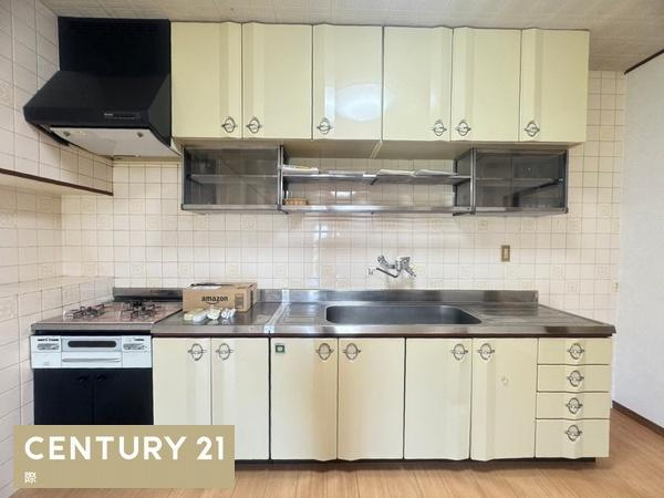 和歌山市杭ノ瀬　中古戸建のキッチン