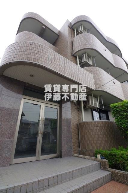 ラフィネ庄内緑地公園の外観