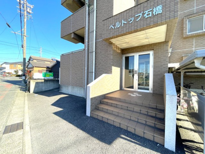 【エントランス】 | ベルトップ石橋