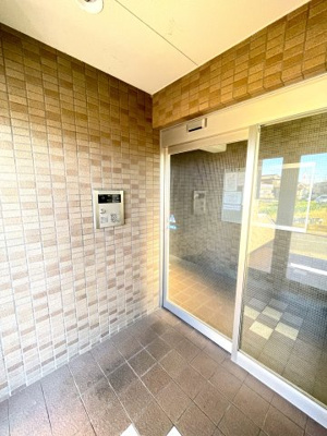 【エントランス】 | ベルトップ石橋