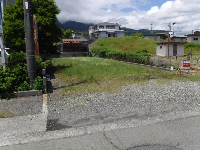 南アルプス市荊沢66坪売地