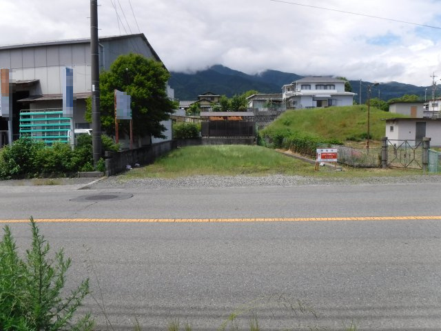 南アルプス市荊沢66坪売地の外観