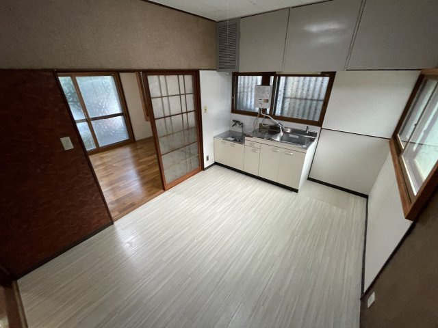 【居間・リビング】 | 仁川うぐいす台戸建
