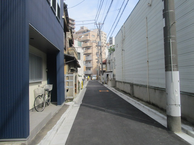 文京区小石川３丁目の倉庫の周辺