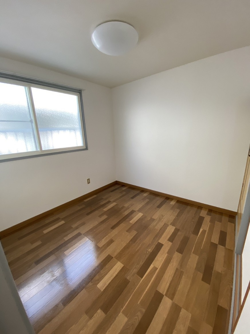 ロイヤルパレスアップルの洋室|きれいな洋室です