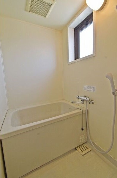 エステート徳重の浴室