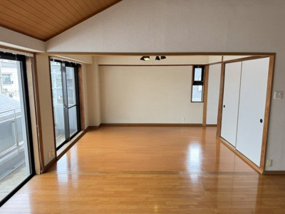 【居間・リビング】 | 星和菊ケ丘ハイツ