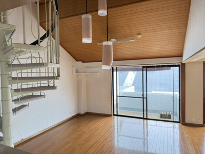 【居間・リビング】 | 星和菊ケ丘ハイツ