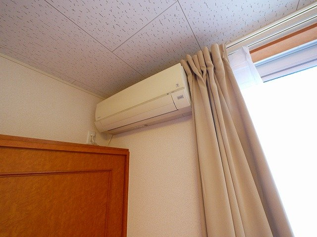 レオパレスシャルム　メゾン木津の設備|エアコン付きです