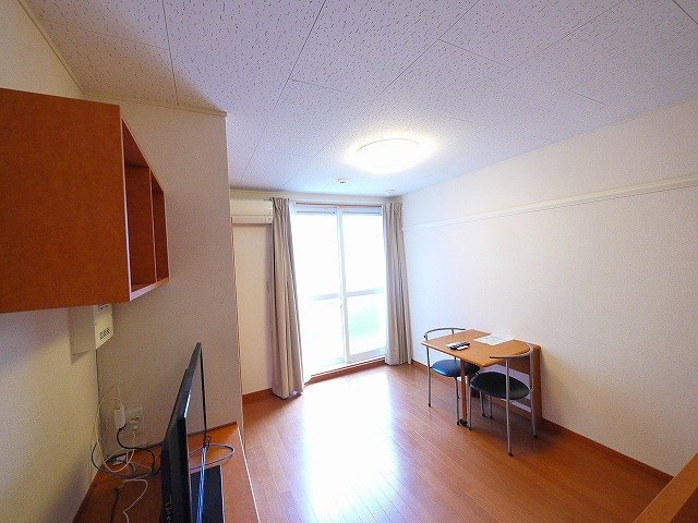 レオパレスシャルム　メゾン木津の洋室|洋室です