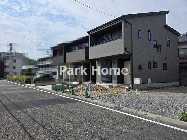 高知市百石町2丁目-3号地-新築戸建ての前面道路含む現地写真