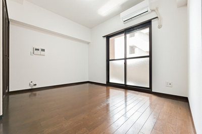 【居間・リビング】 | ロマネスク平尾第３ | 別号室の写真になります。現況優先。