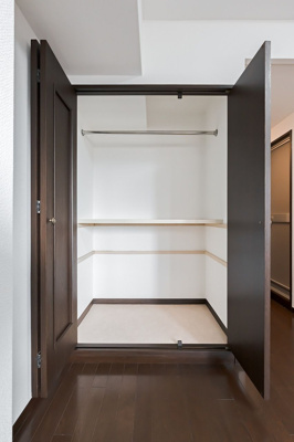 【収納】 | ロマネスク平尾第３ | 別号室の写真になります。現況優先。