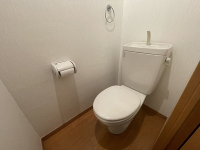 【トイレ】 | 恵比須千早ビル | 別号室の写真になります。現況優先。