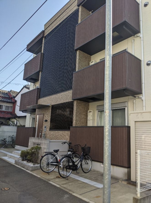 【エントランス】 | アドバンス箱崎宮前