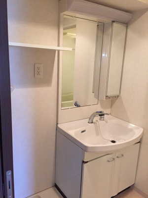 【洗面所】 | ネストピア博多駅前 | 別号室の写真になります。現況優先。