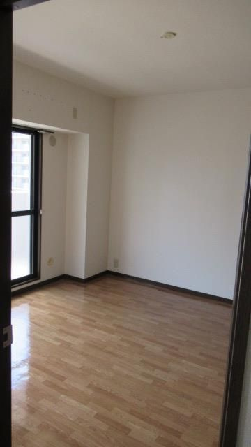 姫路市栗山町の賃貸マンションの居間・リビング