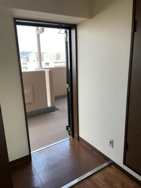 姫路市栗山町の賃貸マンションの玄関