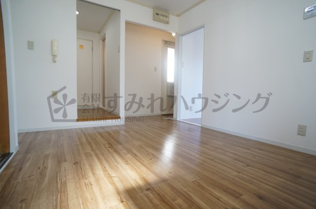 グリーンプラザⅠの居間・リビング