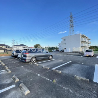 【駐車場】