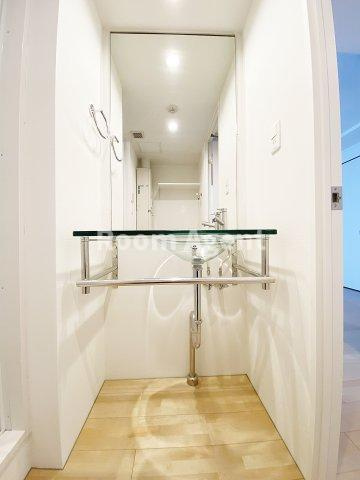 Branche覚王山の洗面所