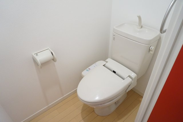 熊本市中央区本荘３丁目の賃貸マンションのトイレ