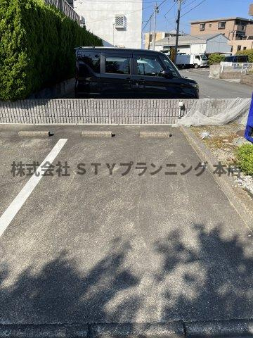仲介手数料0円！スプリングコートの駐車場