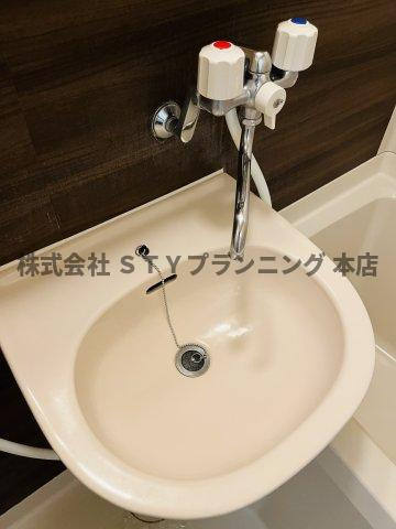 仲介手数料0円！スプリングコートの洗面所
