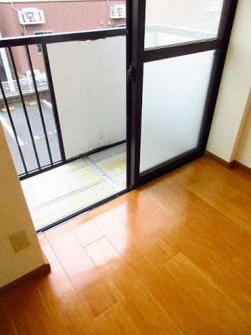 グランドールＫ．Ｂ棟のバルコニー