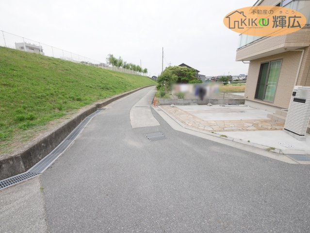 加古川市加古川町友沢　中古戸建の庭