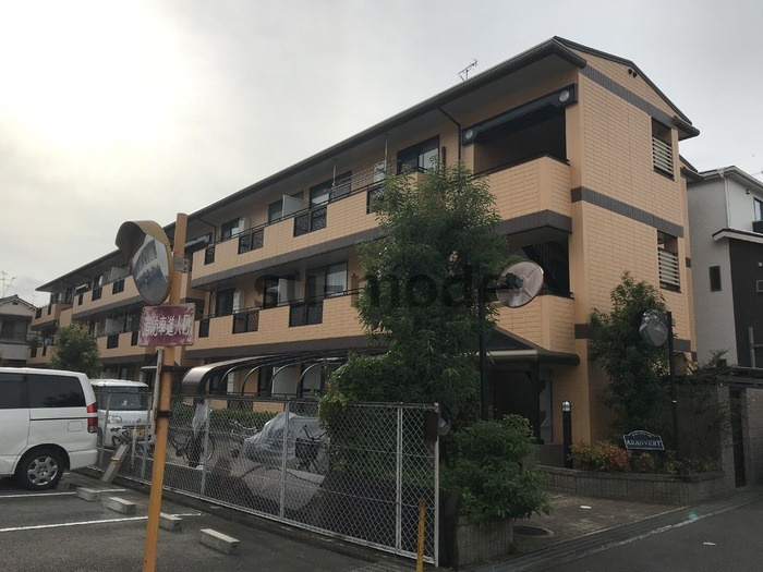 アランヴェールの外観