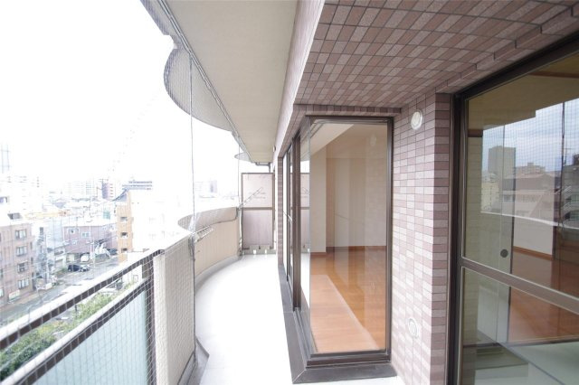 ＵＣレジデンス小沢町のバルコニー