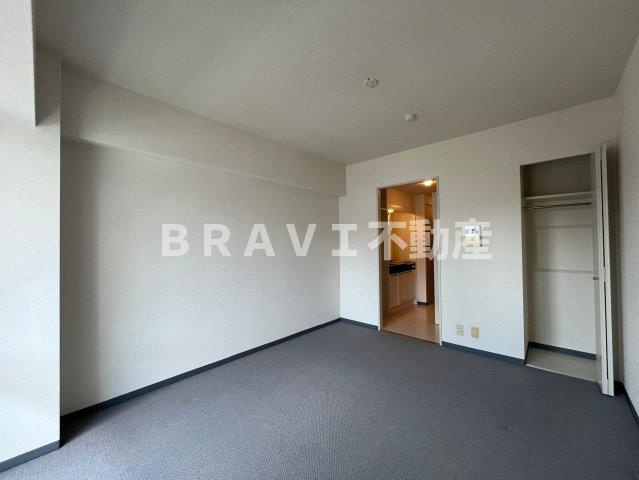 エトワール北梅田 BRAVI不動産の洋室|広々とした洋室です