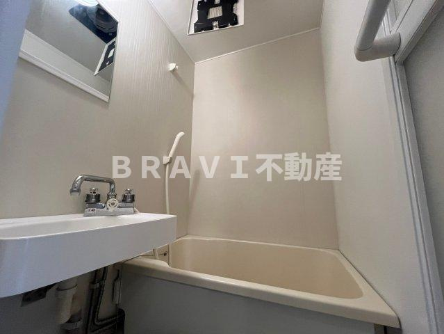 エトワール北梅田 BRAVI不動産の浴室|きれいなお風呂です