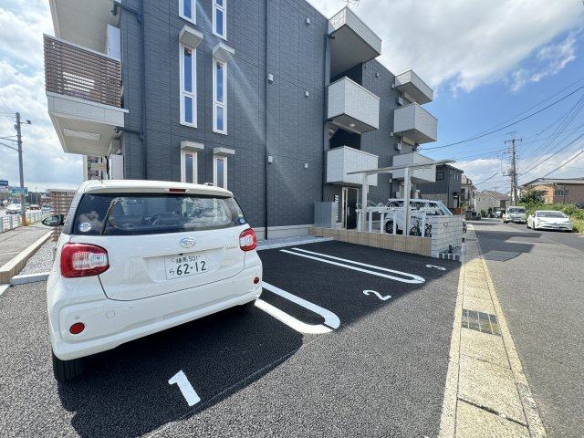 Ferro Pinoの駐車場