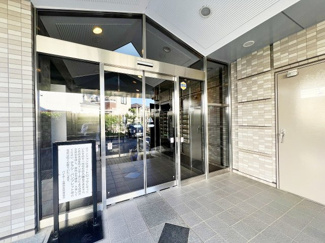 【エントランス】 | 清潔なエントランスです