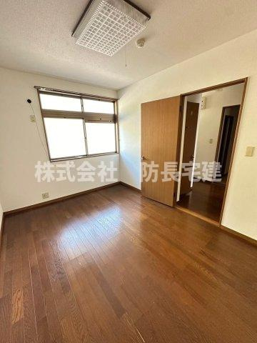 ハイツFUJIの洋室|スタンダードな洋室です