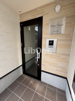 【エントランス】 | grass court