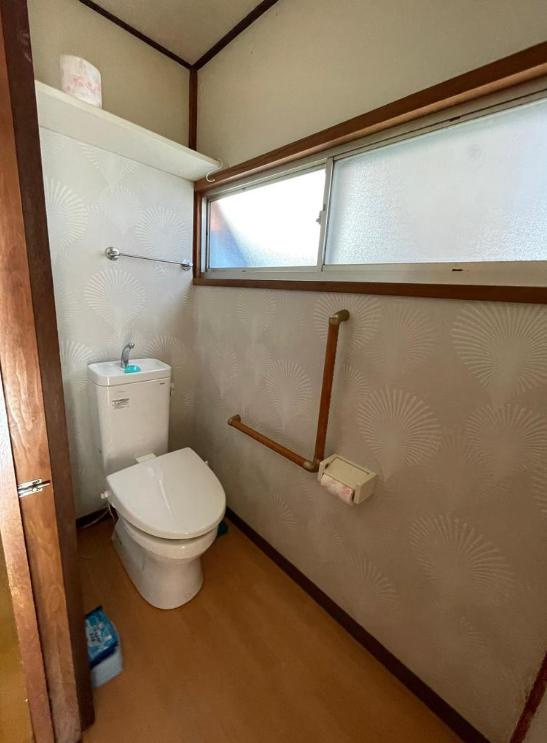伊東市大原町　戸建のトイレ