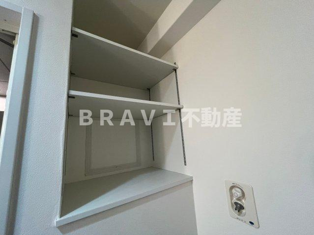 デセンテ北梅田 BRAVI不動産の収納