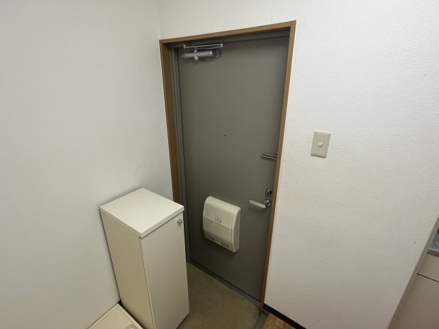 フルール室町の玄関