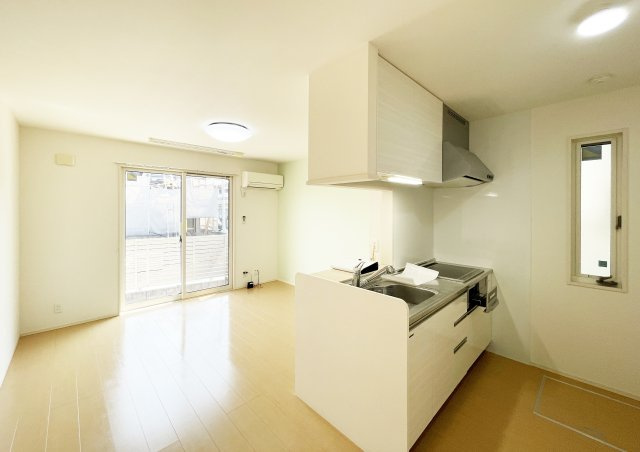 ホワイト　バード　Ⅱ　Ａ棟の居間・リビング